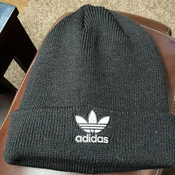 NWT - Adidas - WM Original Trefoil Beanie - Picture 8 of 8